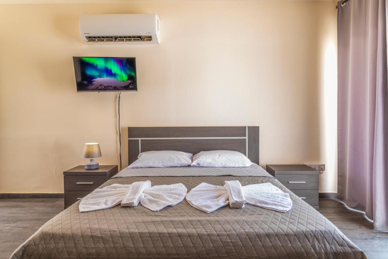 Leucolla Hill & Sea Apartment Протарас Екстериор снимка