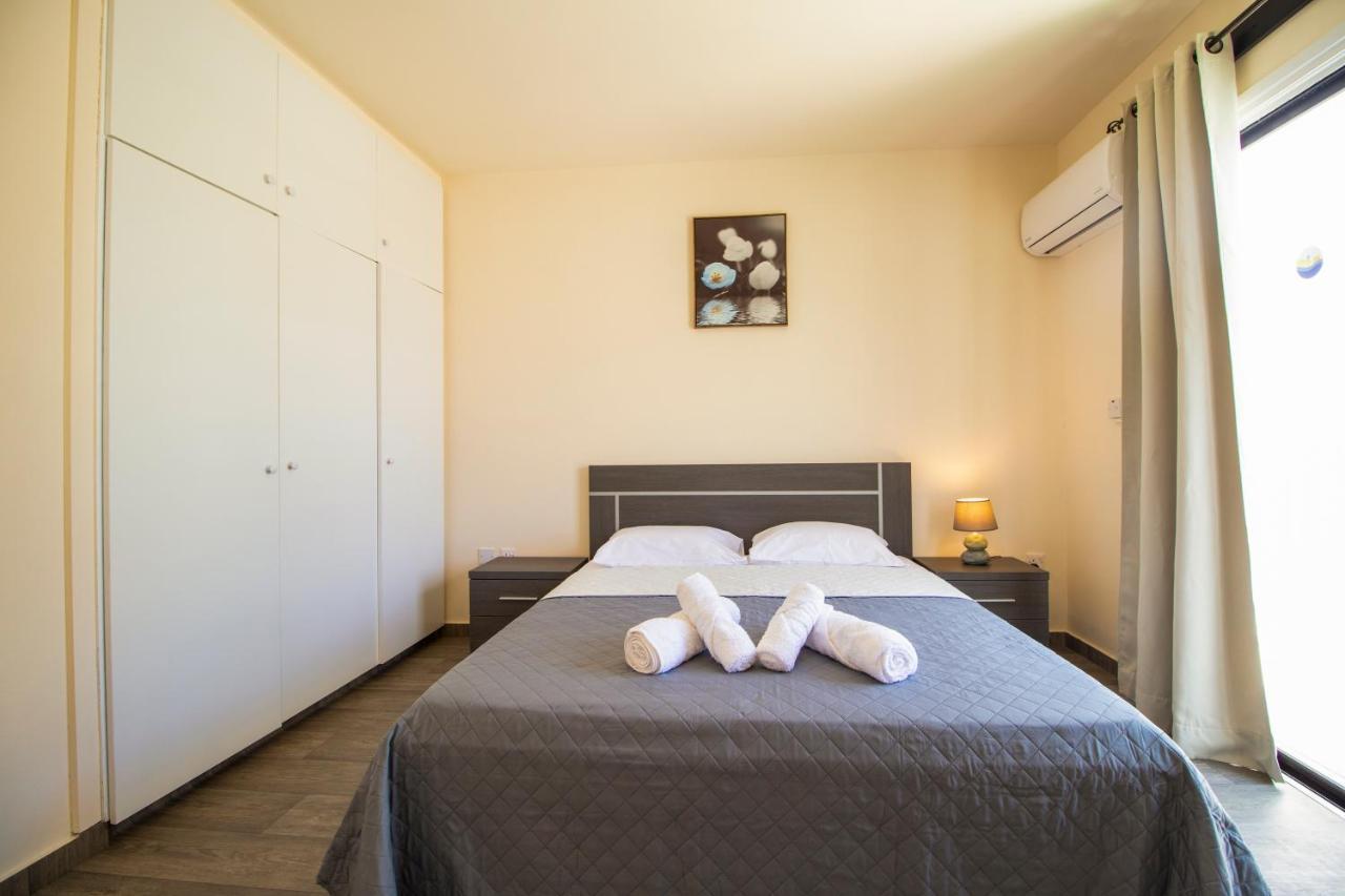 Leucolla Hill & Sea Apartment Протарас Екстериор снимка