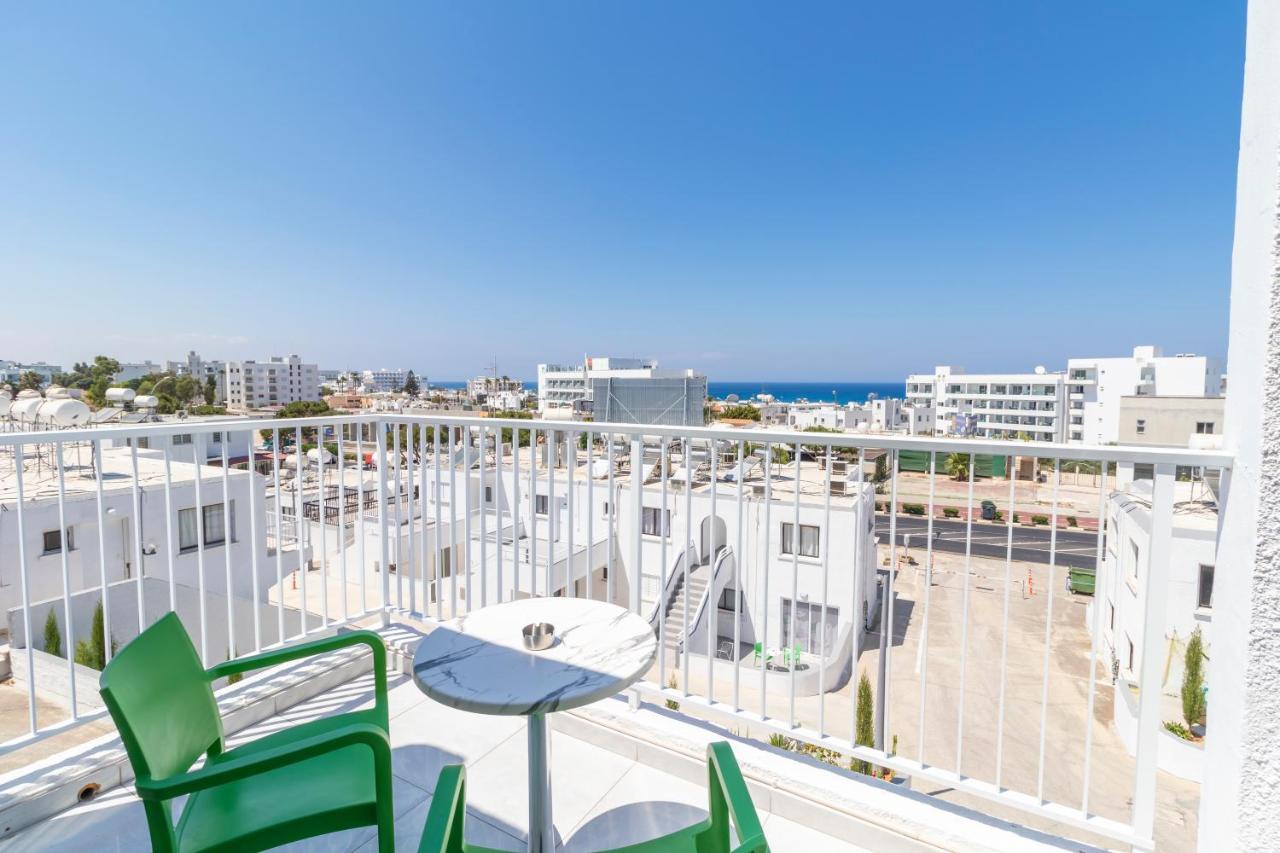 Leucolla Hill & Sea Apartment Протарас Екстериор снимка