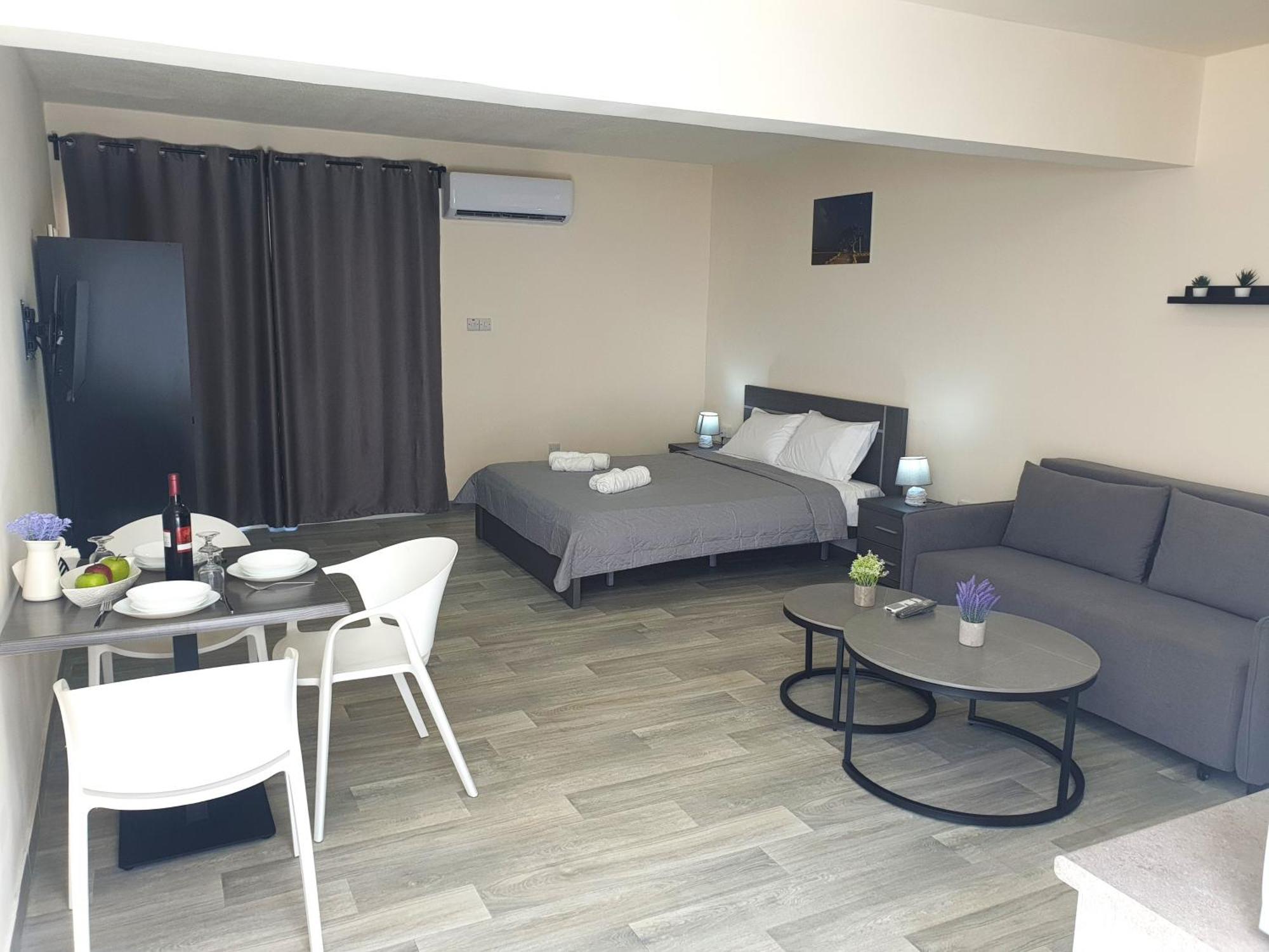 Leucolla Hill & Sea Apartment Протарас Екстериор снимка