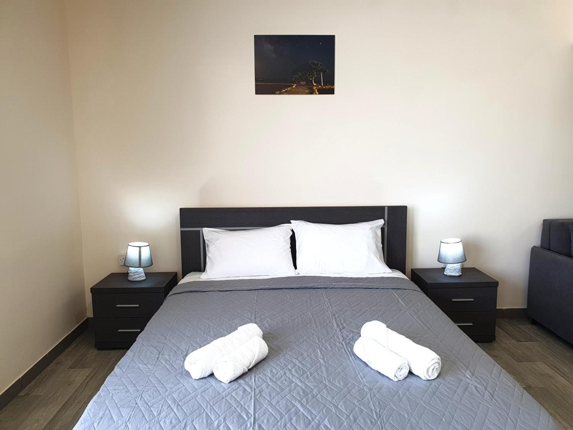 Leucolla Hill & Sea Apartment Протарас Екстериор снимка