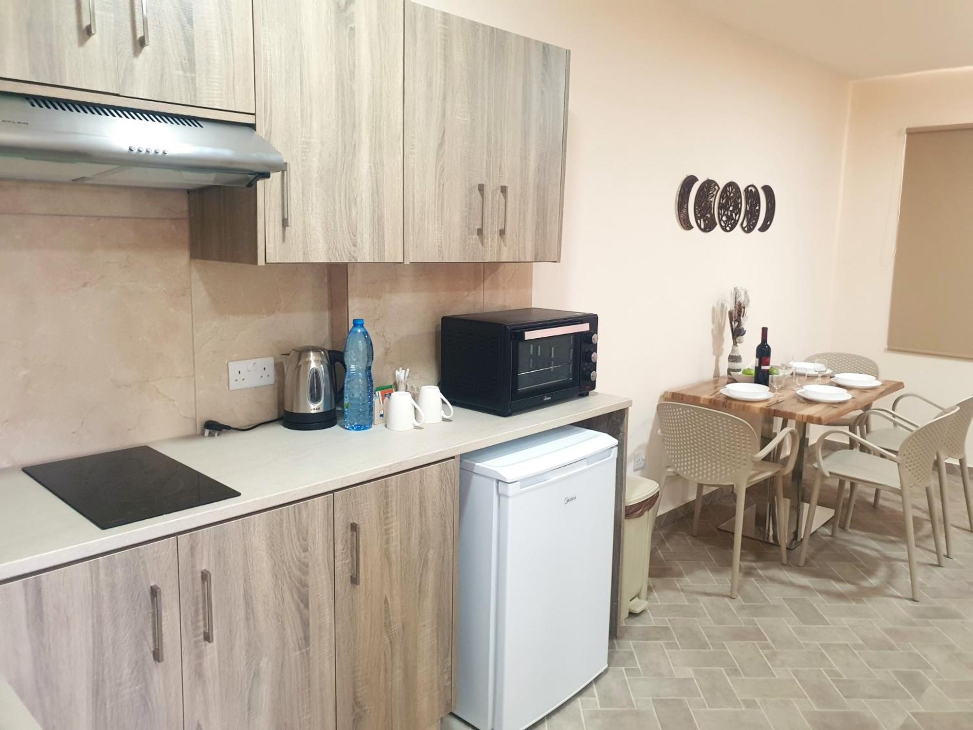 Leucolla Hill & Sea Apartment Протарас Екстериор снимка
