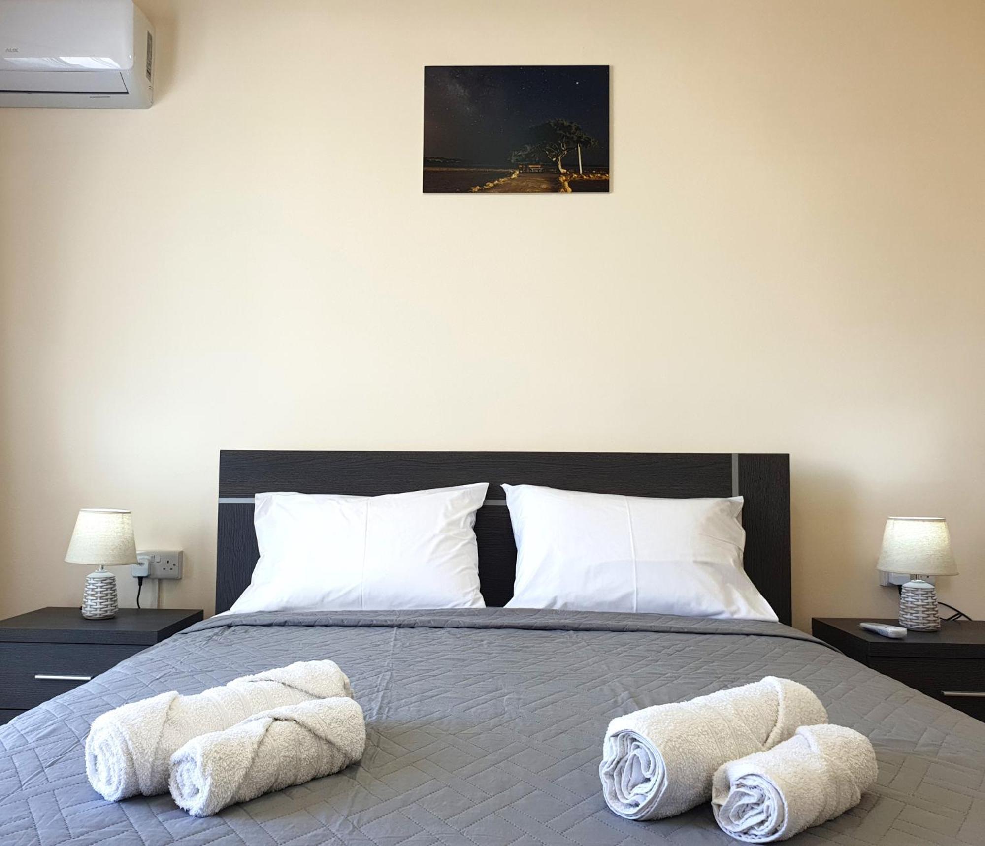 Leucolla Hill & Sea Apartment Протарас Екстериор снимка